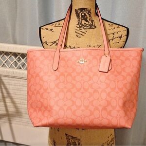 Coach Bag pink flower inside leather in and out 👑